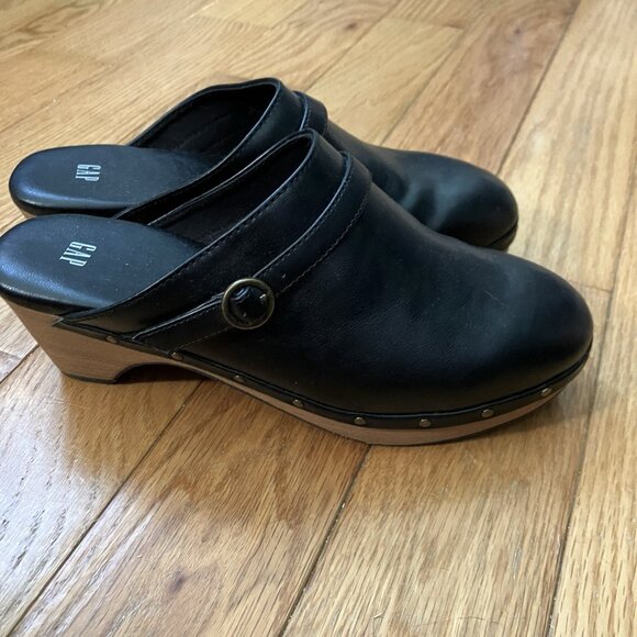 Gap Faux Leather Clogs Womens 7 Black Studded Minimalist - Picture 5 of 10